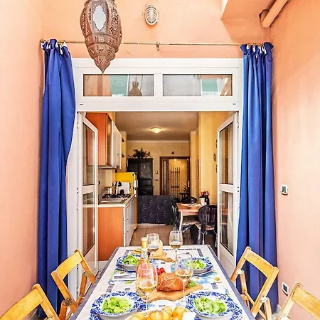 Gaudio Apartment *