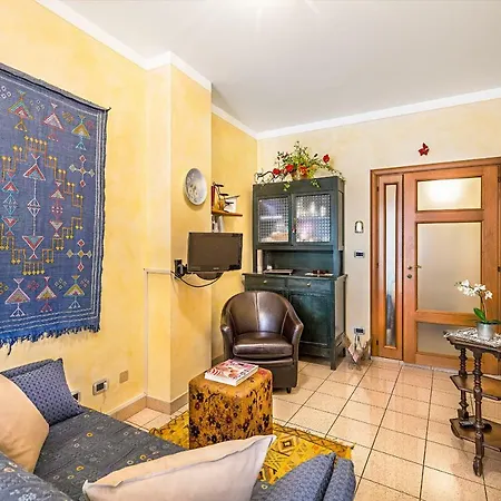 Gaudio Apartment *